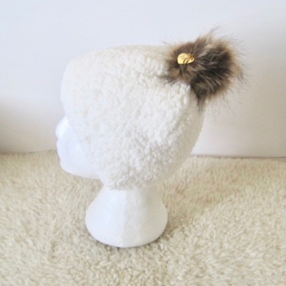 Juicy Couture Kids Sherpa Fleece Beanie Hat - Picture 2 of 8